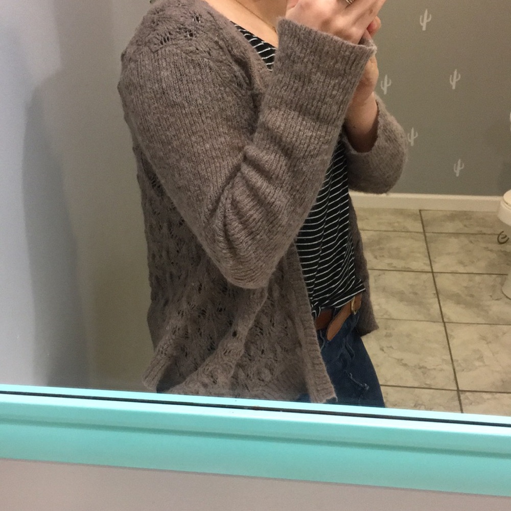Lauren Conrad Scalloped back Sweater